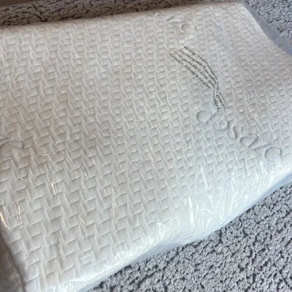 Dosaze STANDARD 4.5" Contoured Orthopedic Neck Relief Memory Foam Pillow QUEEN - Picture 3 of 10